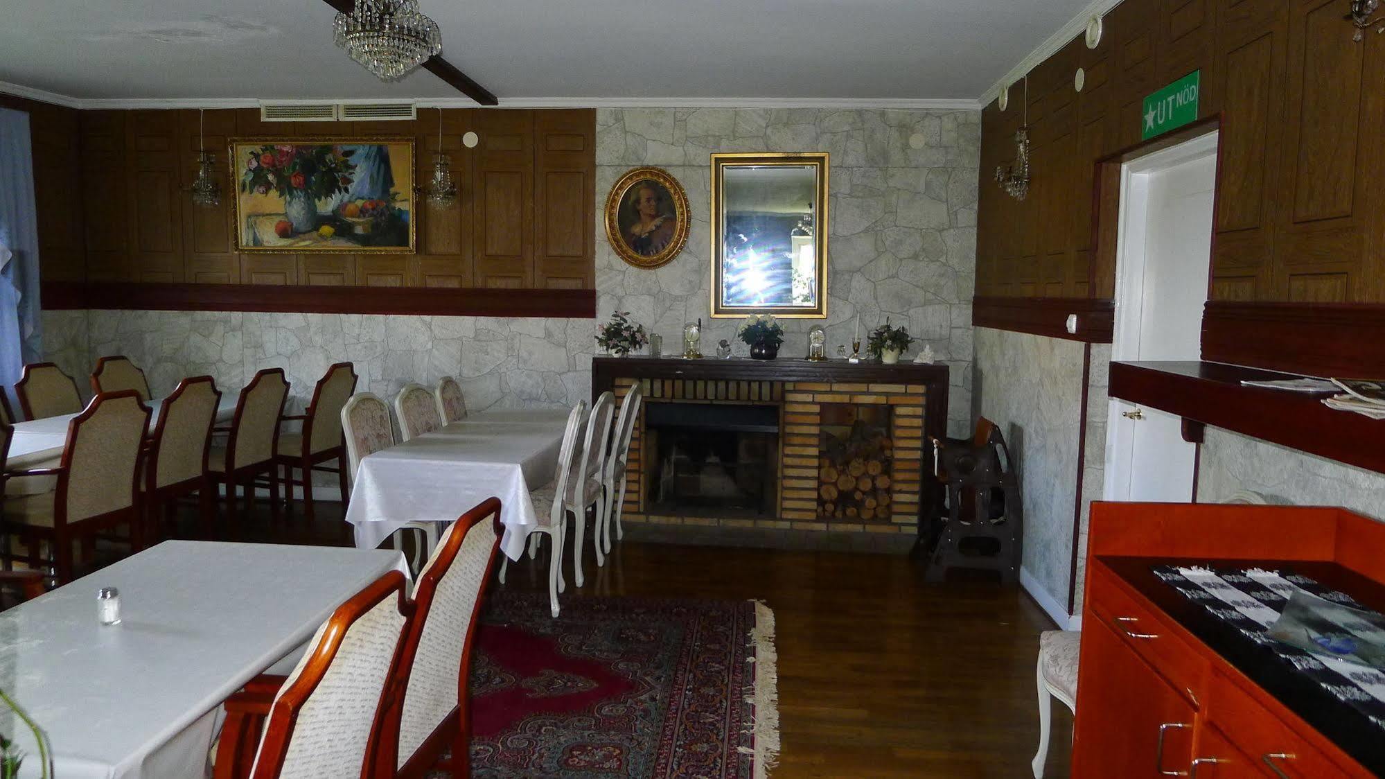 Grums Old House Buitenkant foto